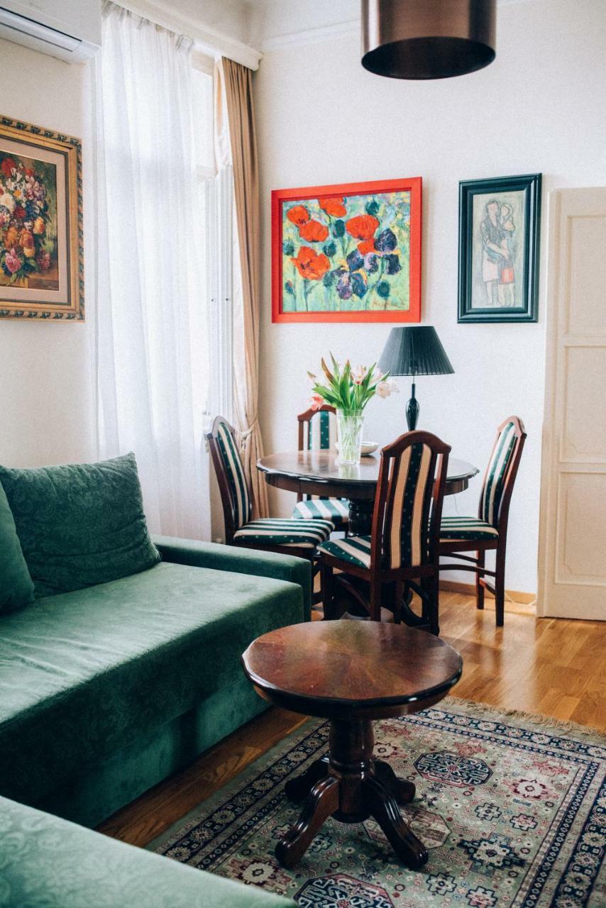 Crown Apartment With Garden View Belgrado Exterior foto