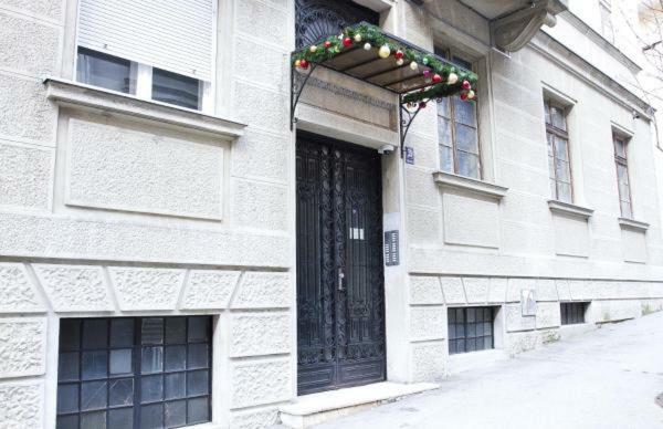 Crown Apartment With Garden View Belgrado Exterior foto